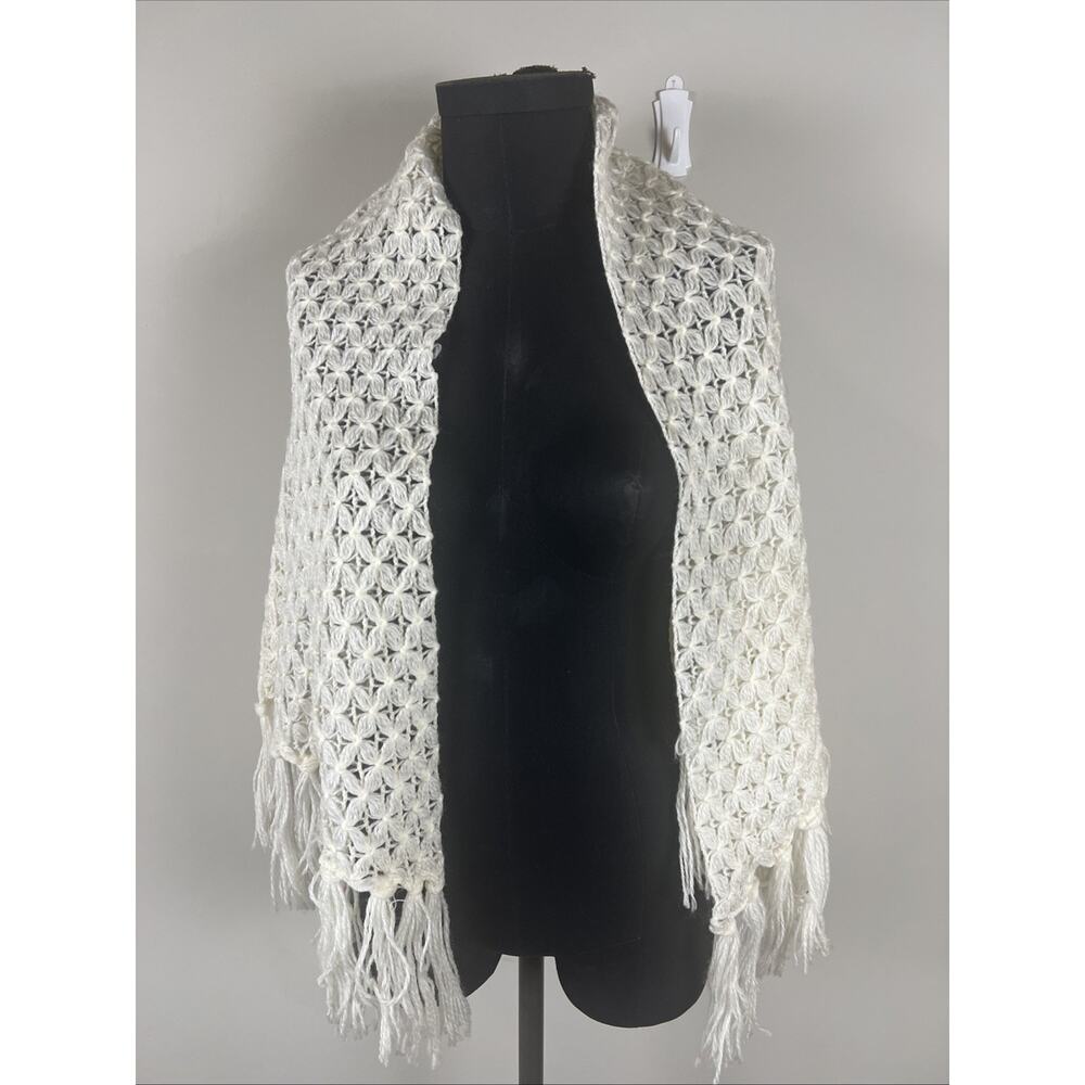 English Village Ivory Knit Wrap Shawl Rectangle 1960s Vintage Open Knit‎ Fringe